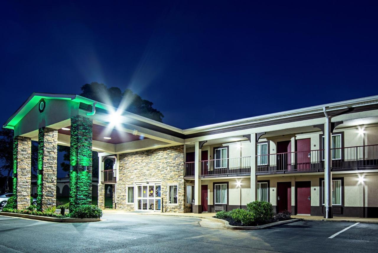 Red Roof Inn & Suites Greenwood, Sc Dış mekan fotoğraf