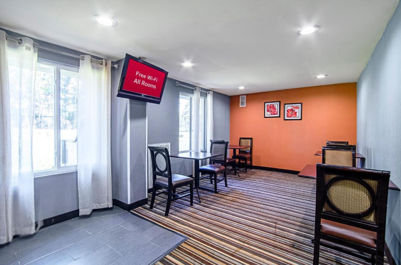 Red Roof Inn & Suites Greenwood, Sc Dış mekan fotoğraf