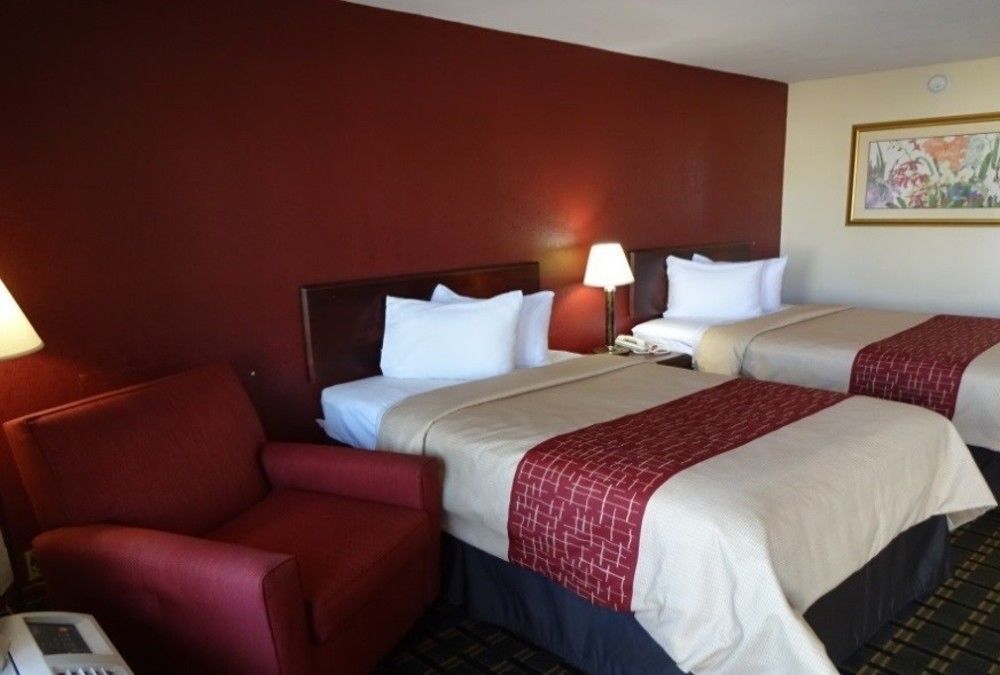 Red Roof Inn & Suites Greenwood, Sc Dış mekan fotoğraf