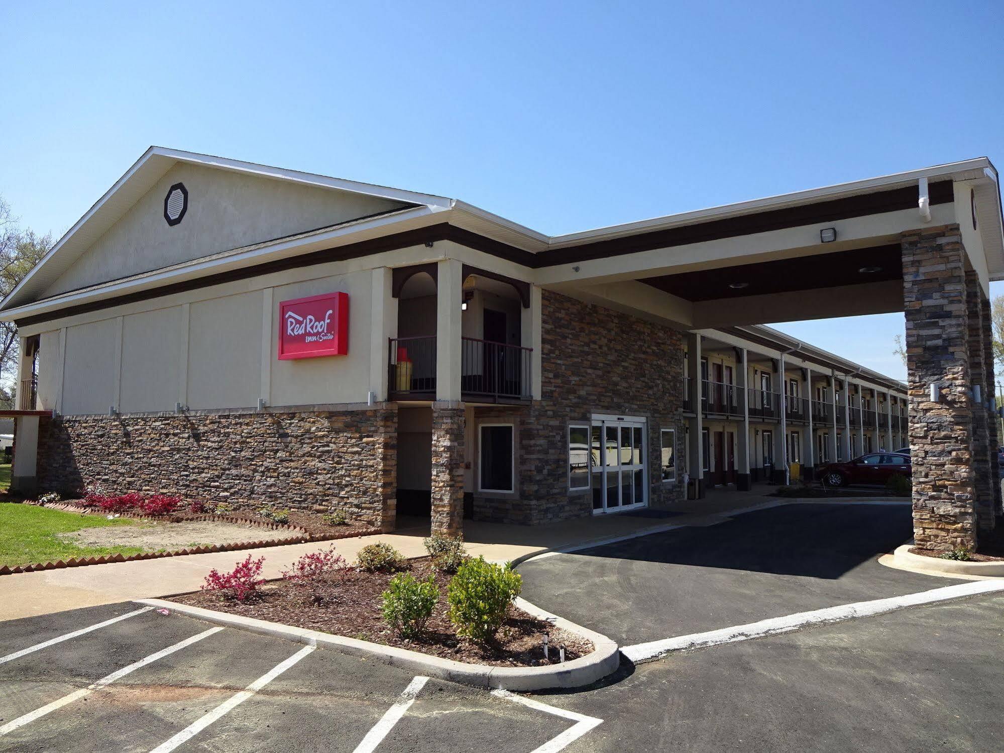 Red Roof Inn & Suites Greenwood, Sc Dış mekan fotoğraf